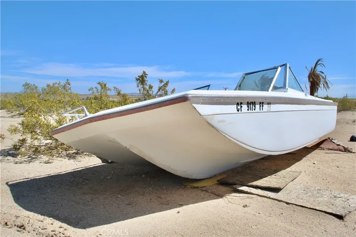 4242 Lear Avenue, 29 Palms, California 92277