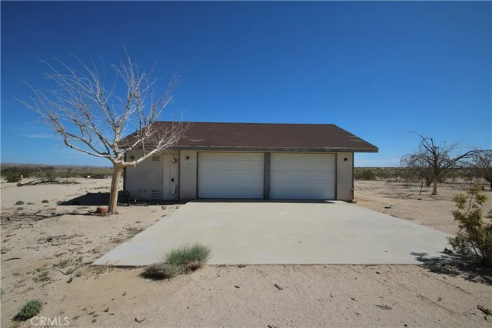 4242 Lear Avenue, 29 Palms, California 92277