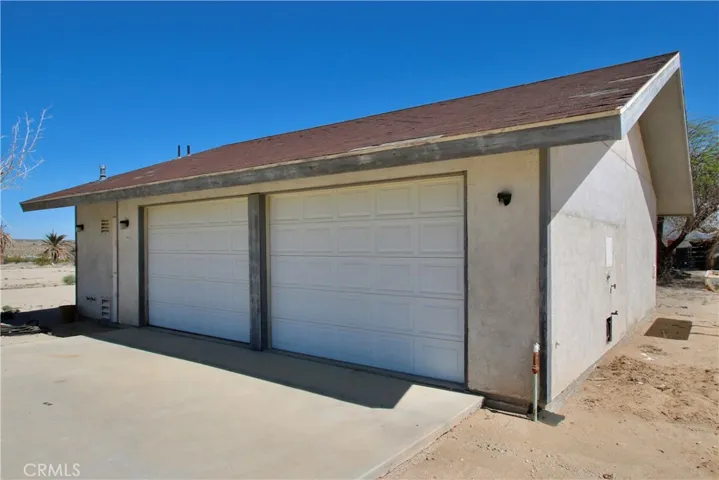 4242 Lear Avenue, 29 Palms, California 92277