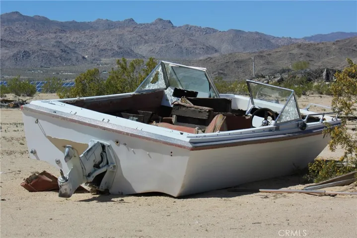 4242 Lear Avenue, 29 Palms, California 92277