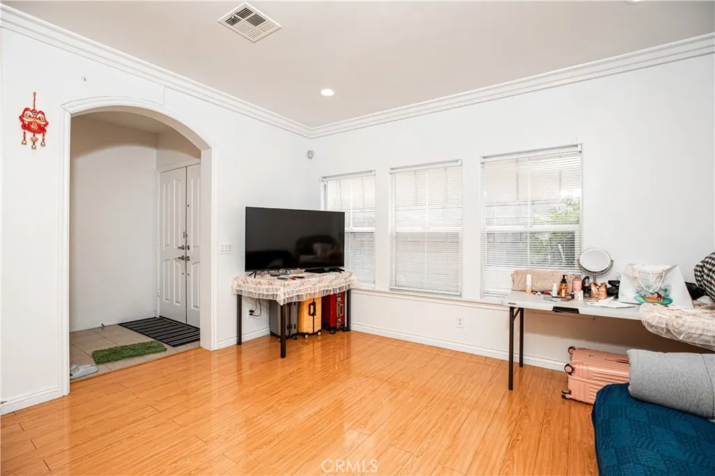 5241 Rosemead Boulevard B, San Gabriel, California 91776 home-pic-6