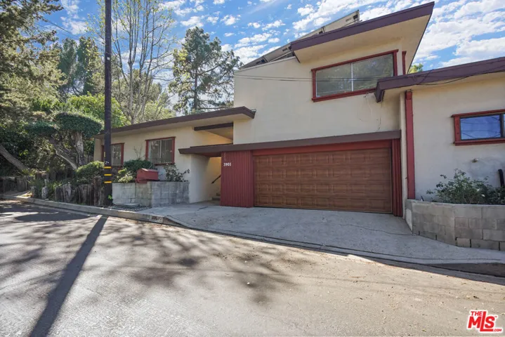 3901 Cody Road, Sherman Oaks, California 91403