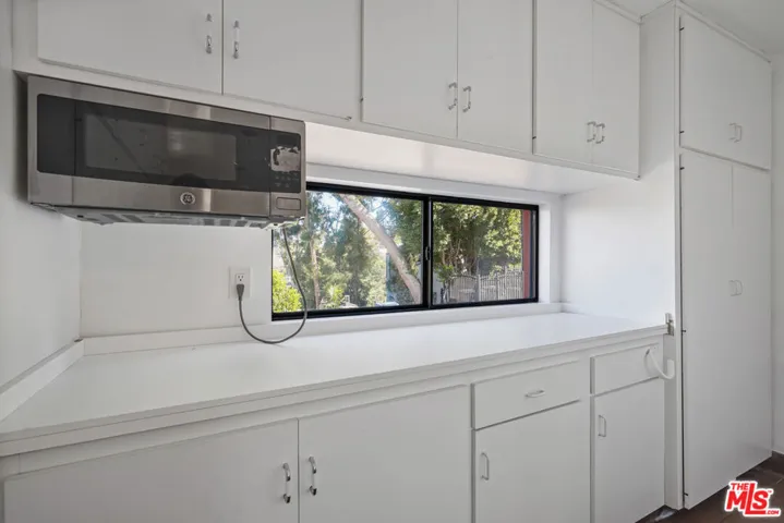 3901 Cody Road, Sherman Oaks, California 91403
