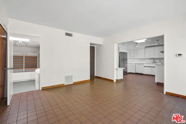 3901 Cody Road, Sherman Oaks, California 91403