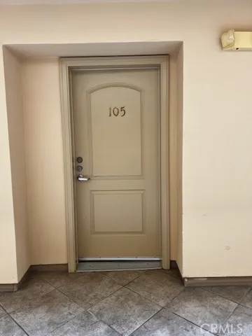 13525 Vanowen Street 105, Van Nuys, California 91405