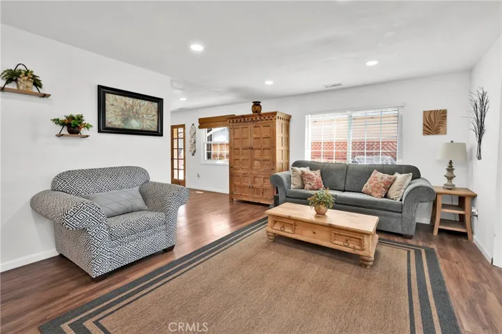 7809 La Mirada Circle, Buena Park, California 90620