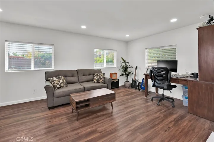7809 La Mirada Circle, Buena Park, California 90620