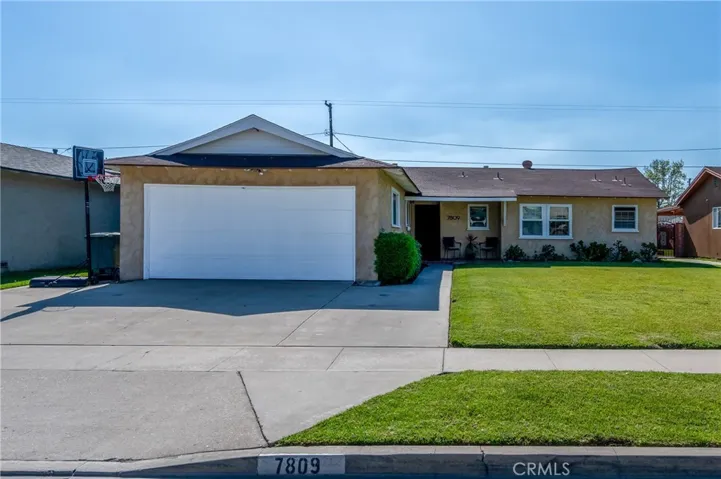 7809 La Mirada Circle, Buena Park, California 90620