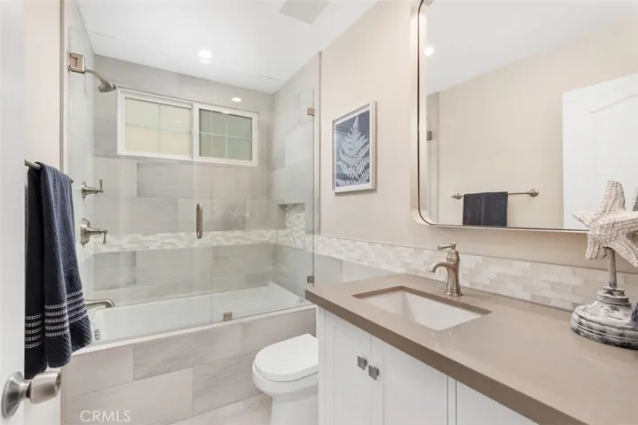 Upstairs bathroom with soaking tub