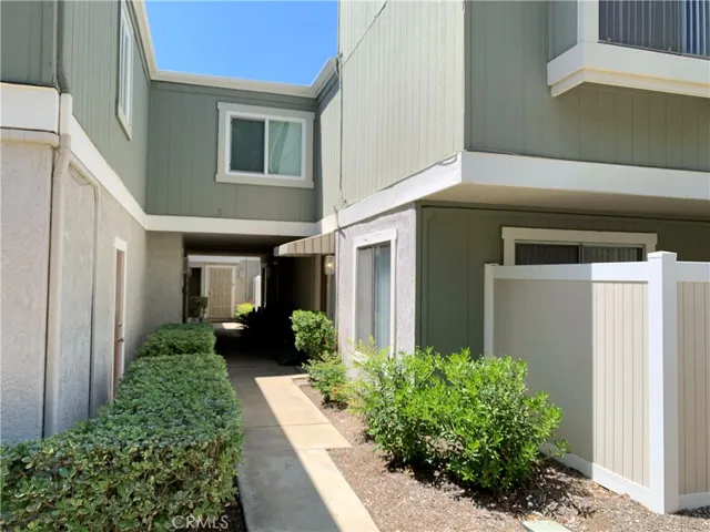 990 Golden Springs Drive D, Diamond Bar, California 91765