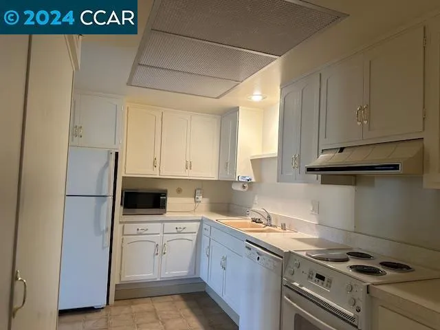 1177 1177 Leisure Lane 2, Walnut Creek, California 94595