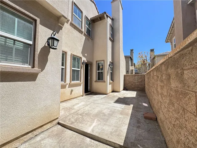 14975 S Highland Avenue 17, Fontana, California 92336