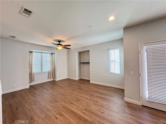 14975 S Highland Avenue 17, Fontana, California 92336