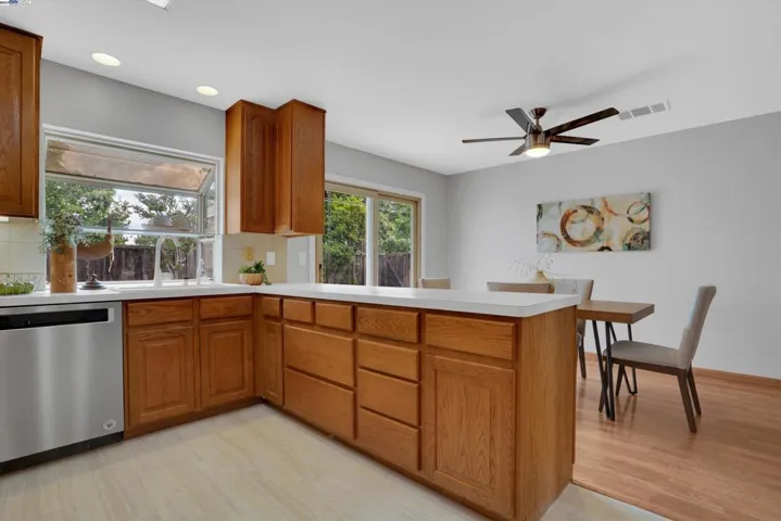 Kitchen - Dining