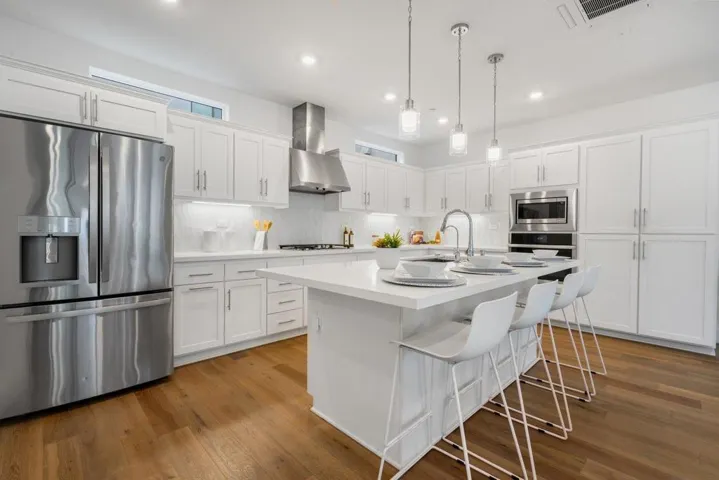 2900 Sanor Place 104, Santa Clara, California 95051