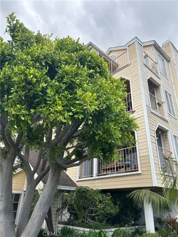 1100 Newport Avenue 306, Long Beach, California 90804