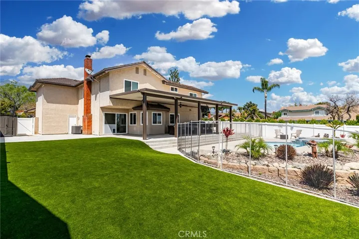 452 E Avalon Court, Upland, California 91784