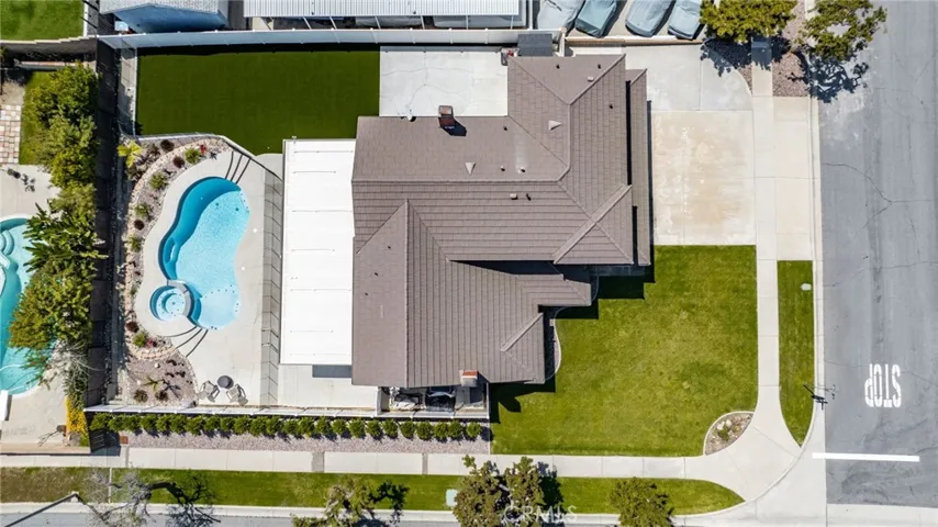 452 E Avalon Court, Upland, California 91784