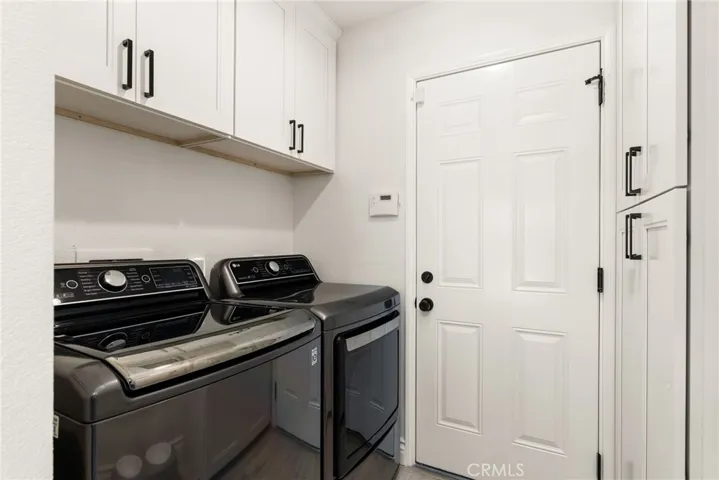 452 E Avalon Court, Upland, California 91784