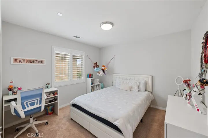 15516 Vanilla Bean Lane, Fontana, California 92336