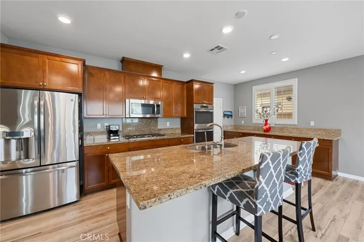 15516 Vanilla Bean Lane, Fontana, California 92336