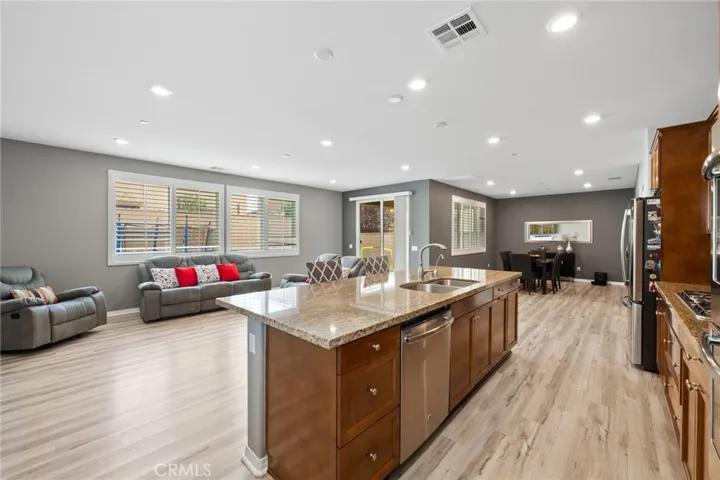 15516 Vanilla Bean Lane, Fontana, California 92336