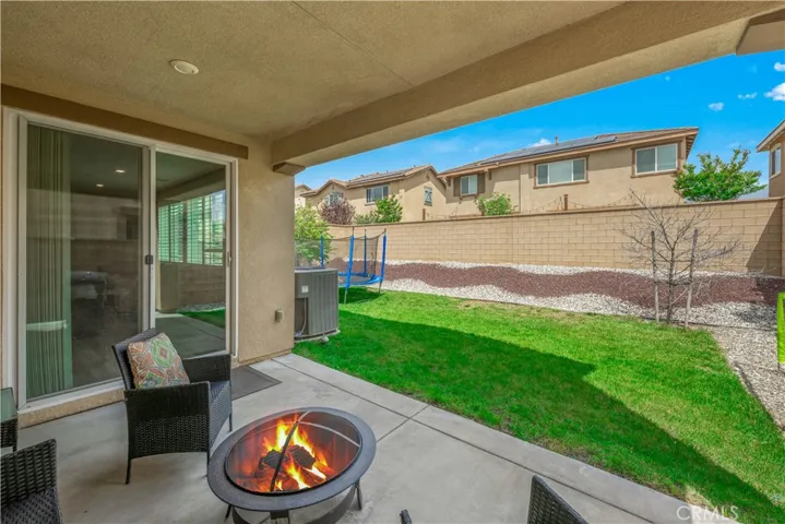 15516 Vanilla Bean Lane, Fontana, California 92336