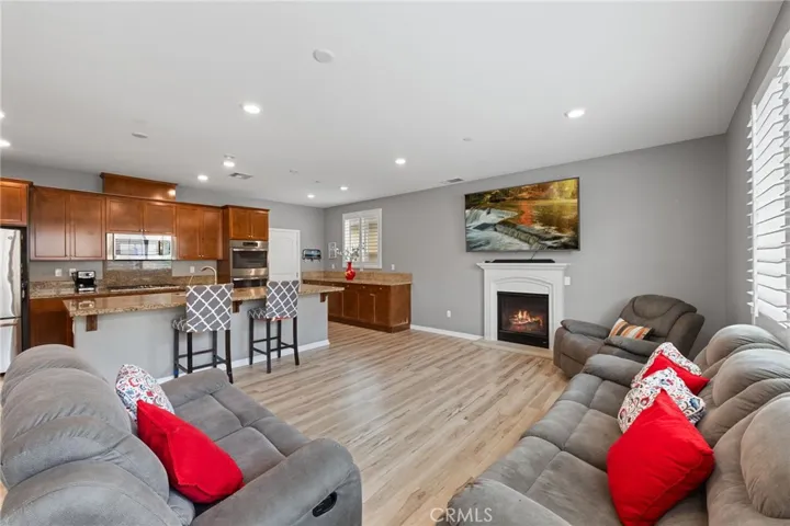 15516 Vanilla Bean Lane, Fontana, California 92336