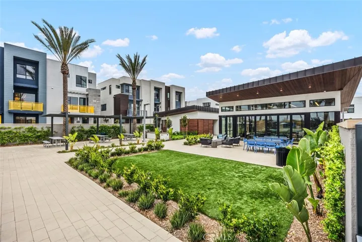 2245 Skylar Place, Tustin, California 92782
