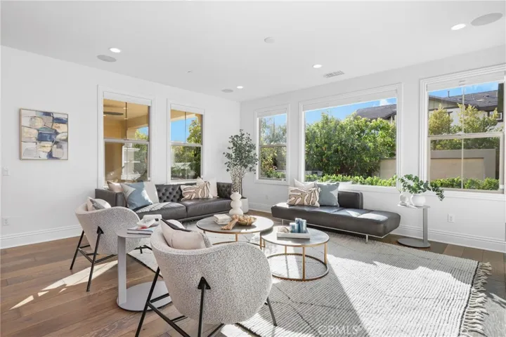 109 Mustard, Irvine, California 92618