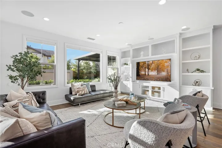 109 Mustard, Irvine, California 92618