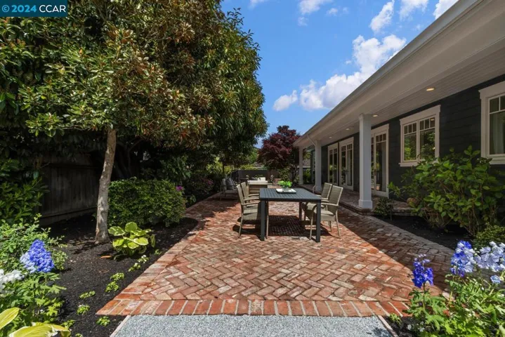 5 Los Alamos Court, Alamo, California 94507