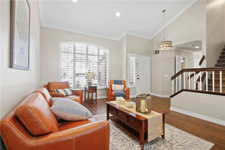 Look at those gorgeous floors : they are actually ceramic tiles - very handsome