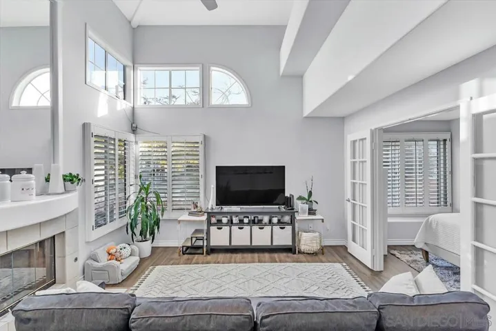 12513 El Camino Real A, San Diego, California 92130