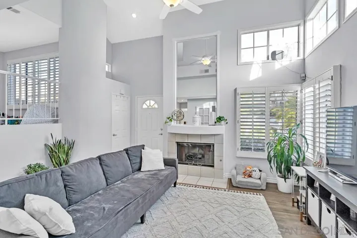 12513 El Camino Real A, San Diego, California 92130