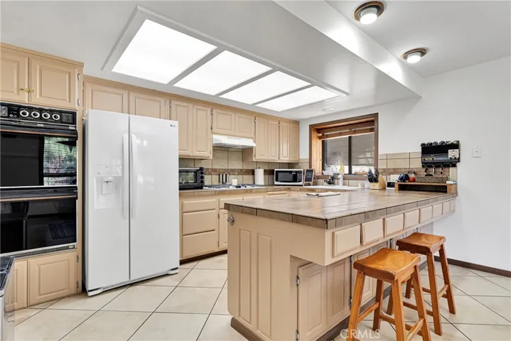 26610 Timberline Drive, Wrightwood, California 92397