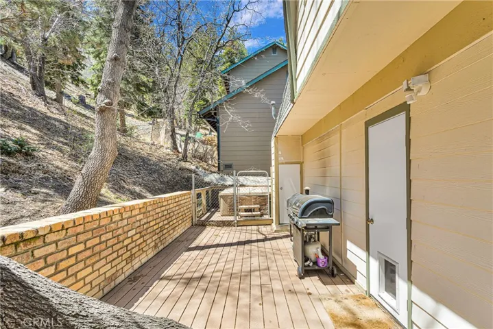 26610 Timberline Drive, Wrightwood, California 92397