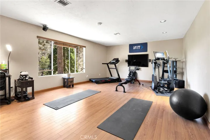 26610 Timberline Drive, Wrightwood, California 92397