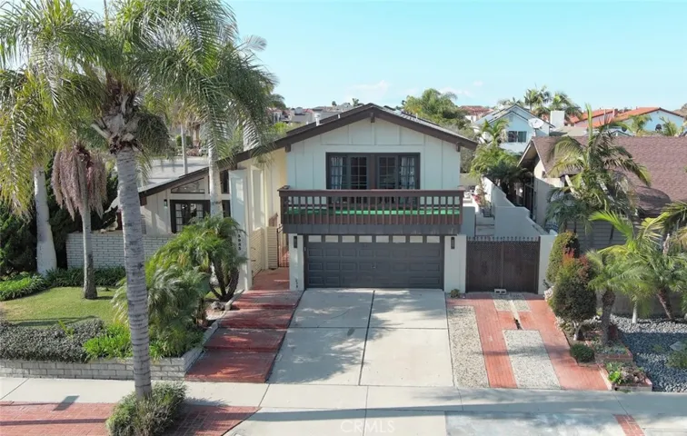 3953 Humboldt Drive, Huntington Beach, California 92649