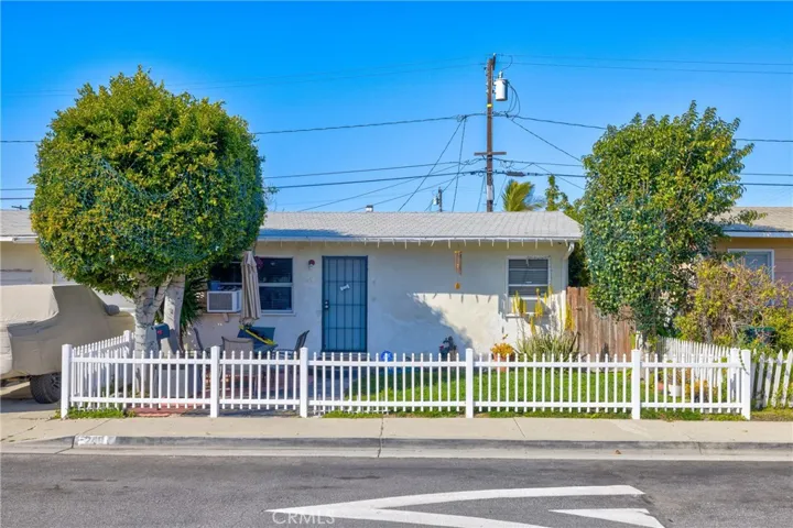 229 E 219th Street, Carson, California 90745
