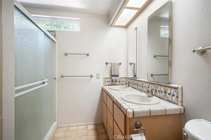 PRIMARY SUITE BATHROOM