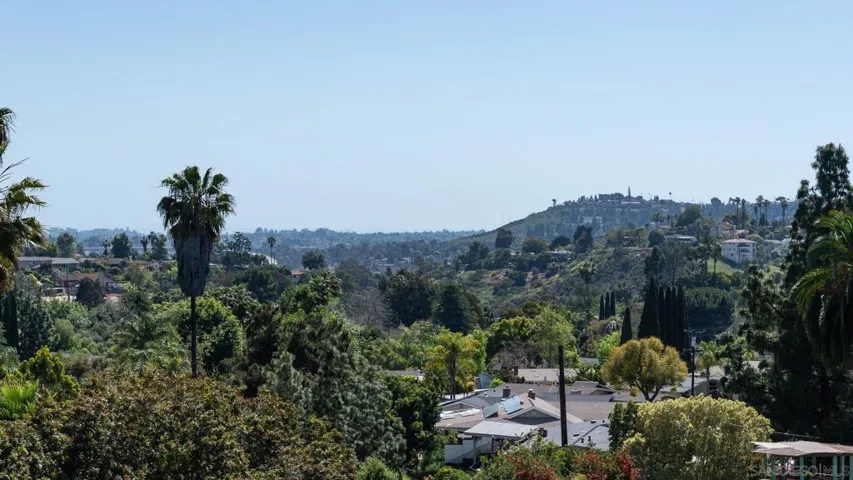4920 Beaumont Dr, La Mesa, California 91941