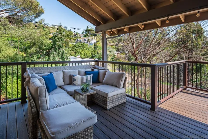 4920 Beaumont Dr, La Mesa, California 91941