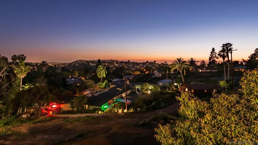 4920 Beaumont Dr, La Mesa, California 91941