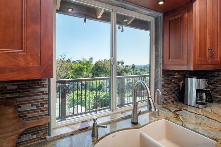 4920 Beaumont Dr, La Mesa, California 91941