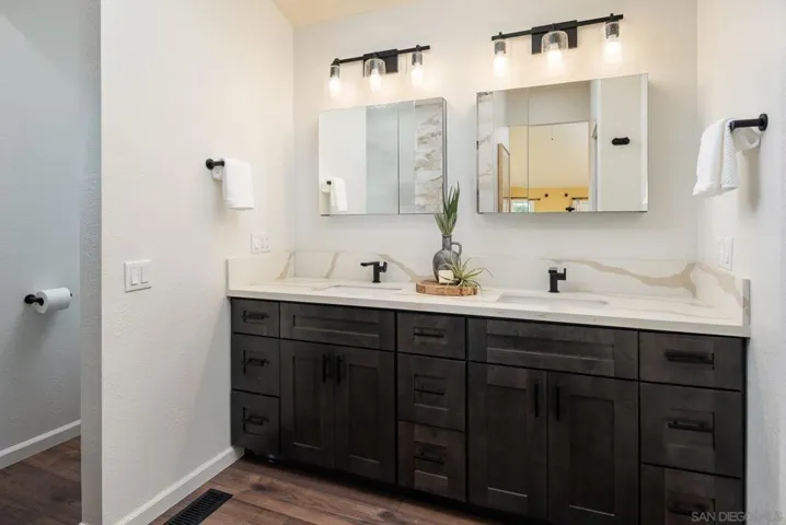 4920 Beaumont Dr, La Mesa, California 91941