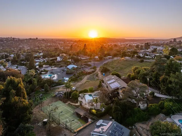 4920 Beaumont Dr, La Mesa, California 91941