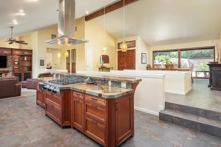 4920 Beaumont Dr, La Mesa, California 91941