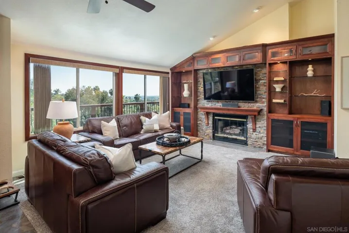 4920 Beaumont Dr, La Mesa, California 91941