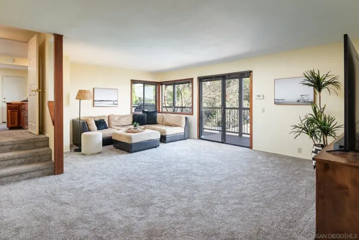4920 Beaumont Dr, La Mesa, California 91941